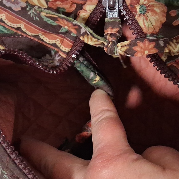 Vintage Vera Bradley "Wildwood Medium" Retired Pattern. Beautiful Bag - Picture 6 of 8